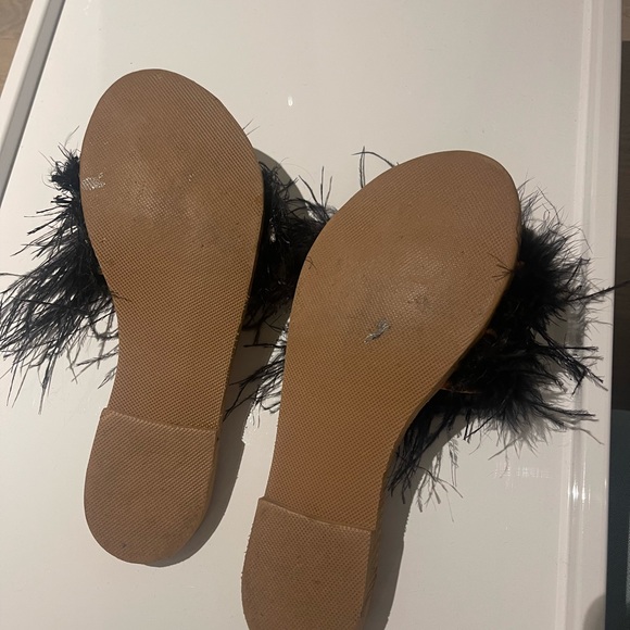 Feathered black sandals - Picture 4 of 6
